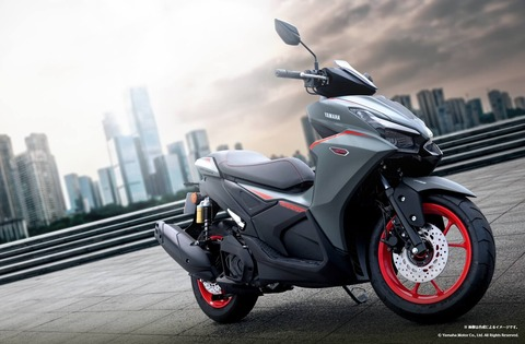 本格的スポーツスクーター誕生　┃AEROX YSP寝屋川に在庫あります！！